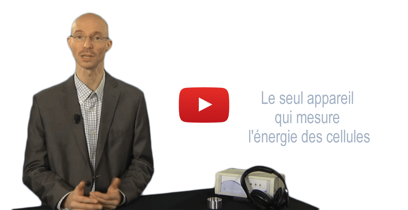 L’appareil de biorésonance Aumscan présenté par un thérapeute